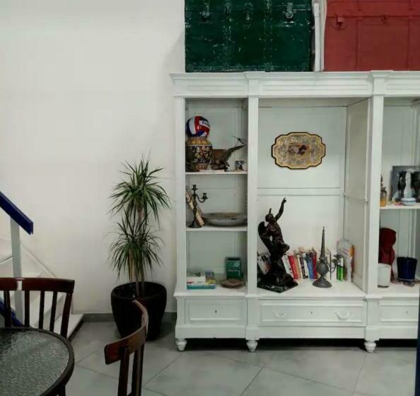 اتاق استاندارد, Loft House
