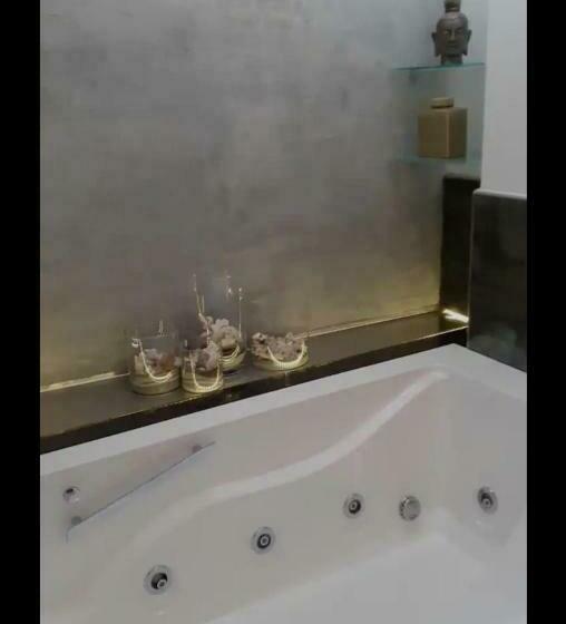 اتاق لوکس, Loft House
