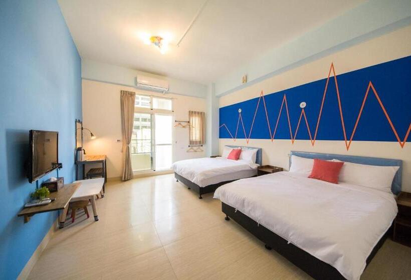 اتاق استاندارد چهارنفره با بالکن, Dropby B&b