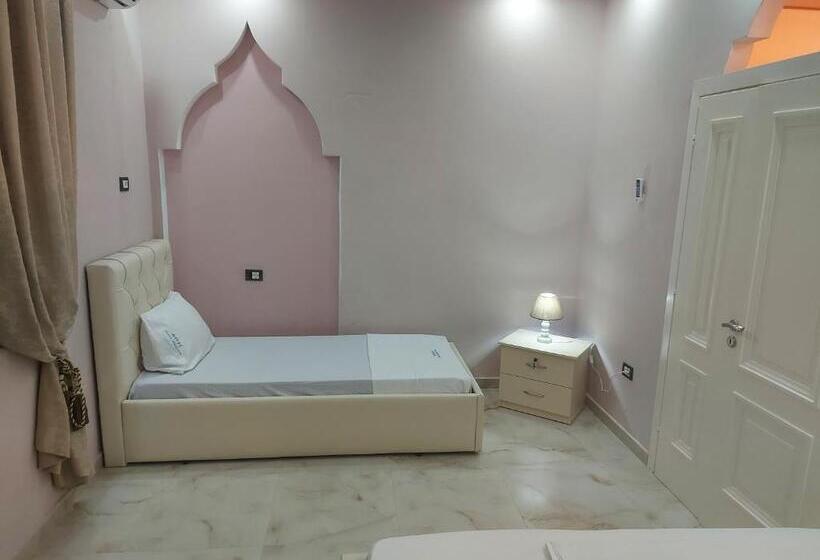 Apartamento 1 Dormitório com Sacada, Dragoi