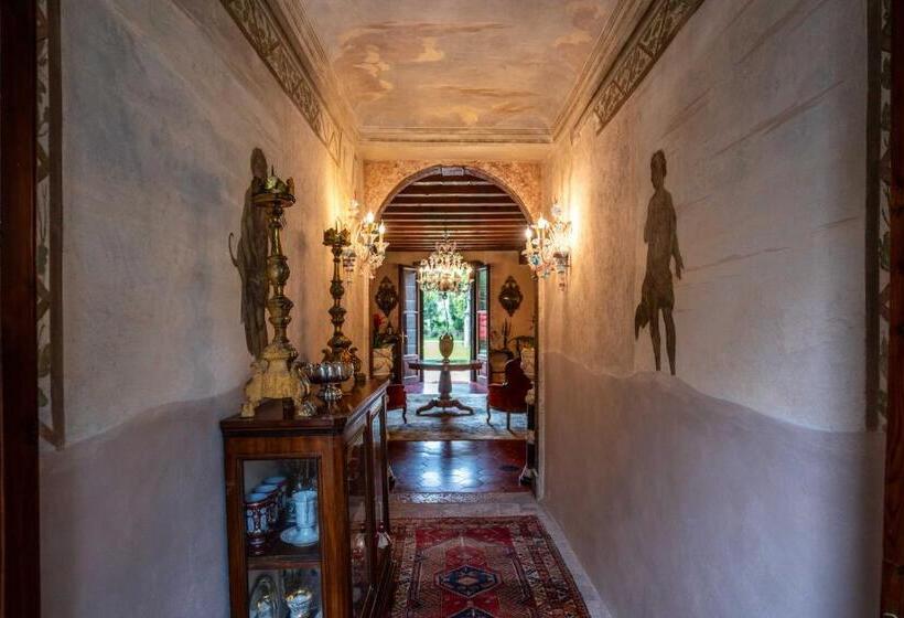 Номер Стандарт Вид на Сад, Villa Carrara Salvadori
