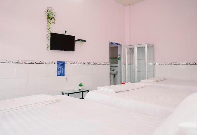 اتاق خانوادگی, Phương Tú Hostel