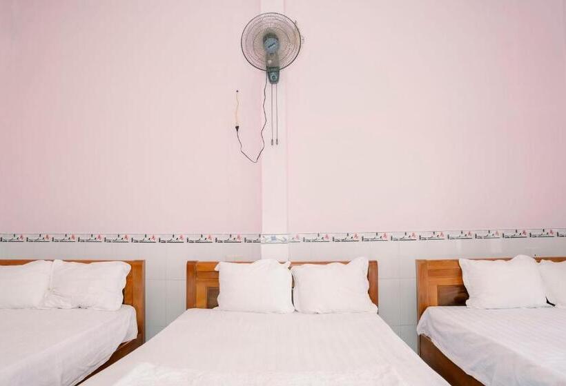 اتاق خانوادگی, Phương Tú Hostel