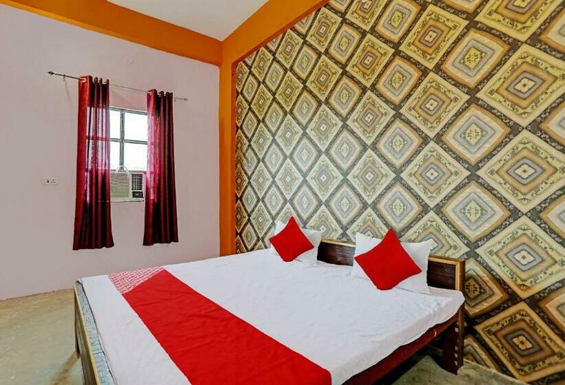 Трехместный Номер Классика, Oyo Flagship 81496 Goldy Palace
