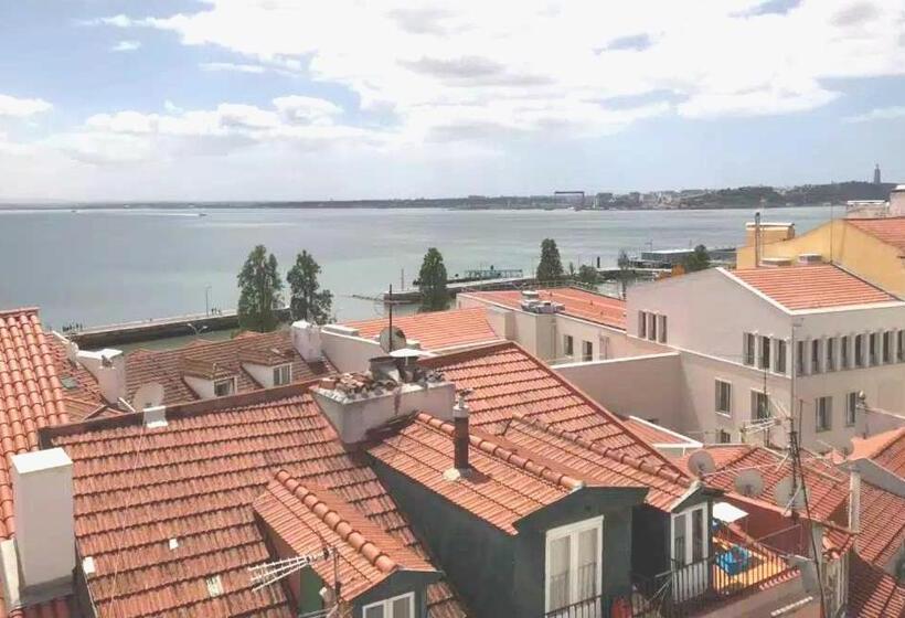 اتاق لوکس, Alfama Guest House
