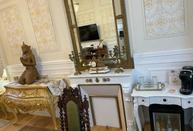 Номер Стандарт Вид на Сад, Le Domaine De Canesse