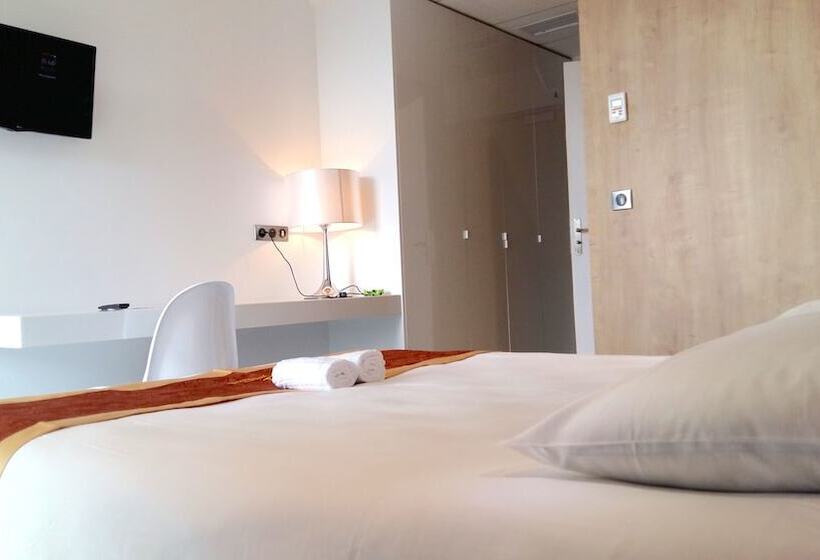 Номер Стандарт, Hôtel De La Seine