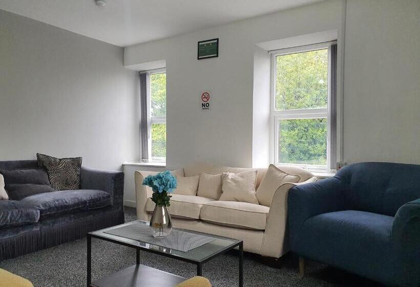 标准单人间, Blackwood Residence