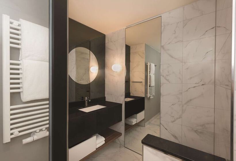 Студия Премиум, Adina Apartment Hotel Nuremberg