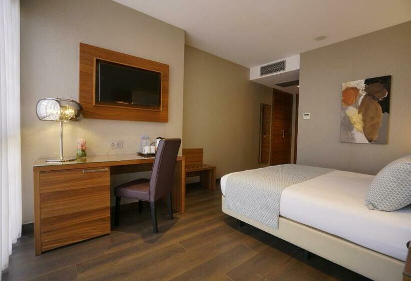 Chambre Standard Individuelle, Az Hôtels Kouba