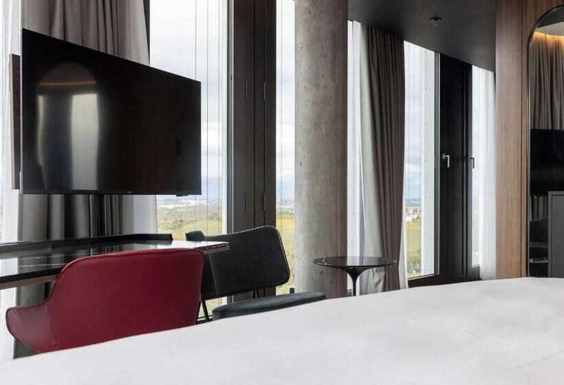 Quarto Estandar, Radisson Blu Hotel At Porsche Design Tower Stuttgart