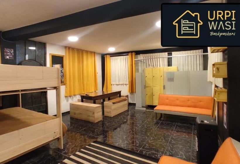 تختخواب در اتاق مشترک, Urpi Wasi Backpackers