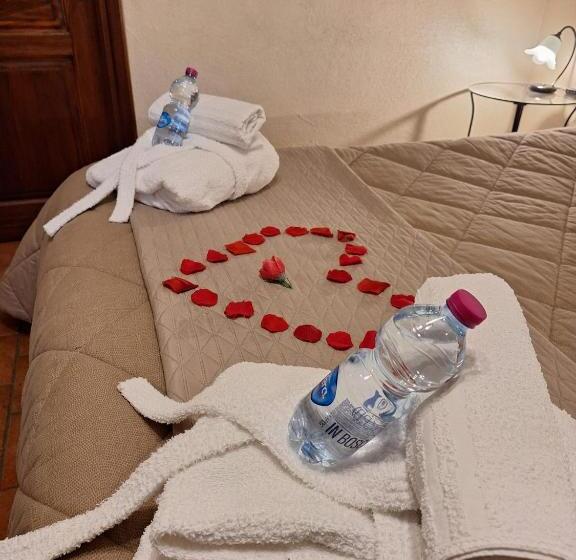 اتاق استاندارد با وان آب گرم, Girasole Wellness E Relax