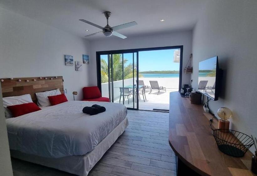 اتاق لوکس با بالکن و چشم‌انداز دریا, Vue Sur Mer