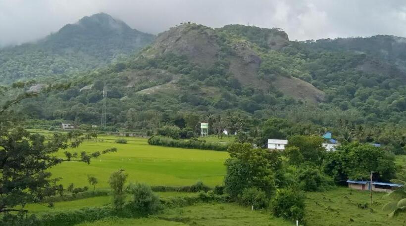 套房, Amma Inn Highway