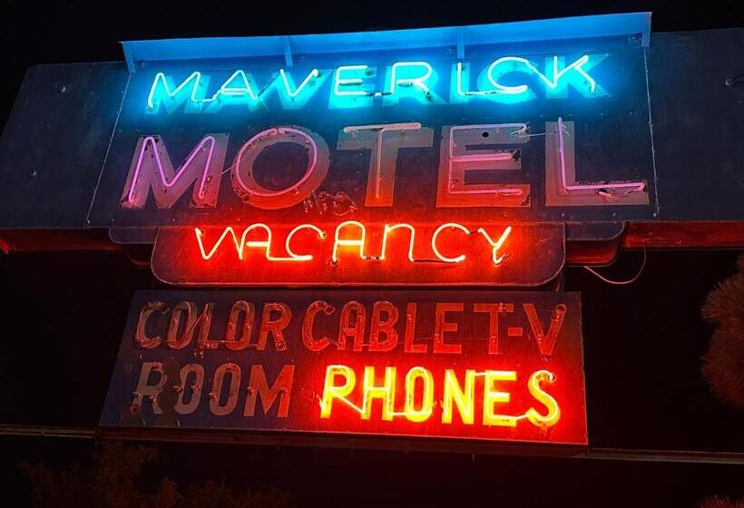 Номер Стандарт, Maverick Motel