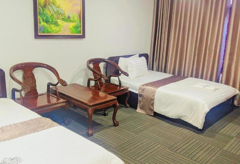 اتاق استاندارد سه نفره, Khách Sạn Hương Thầm Tây Ninh