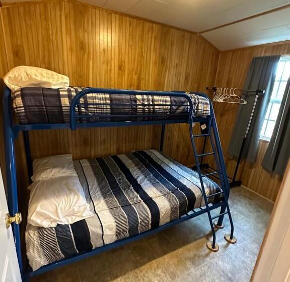 Семейное Бунгало, Cypress Landing Cabins