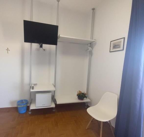 اتاق استاندارد سه نفره, L Attico Di Matilde