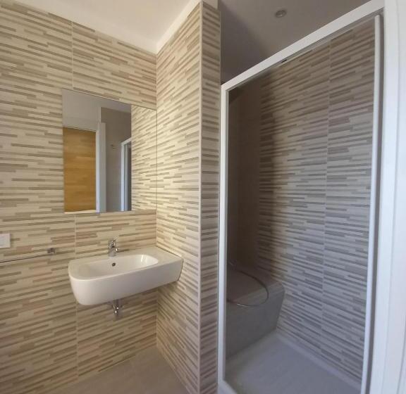 اتاق استاندارد سه نفره, L Attico Di Matilde