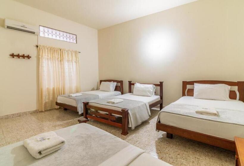 اتاق استاندارد چهار تخته, Montanar Home