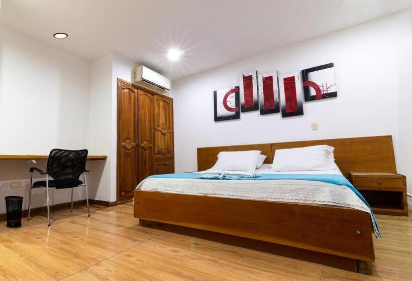 سوییت, Montanar Home