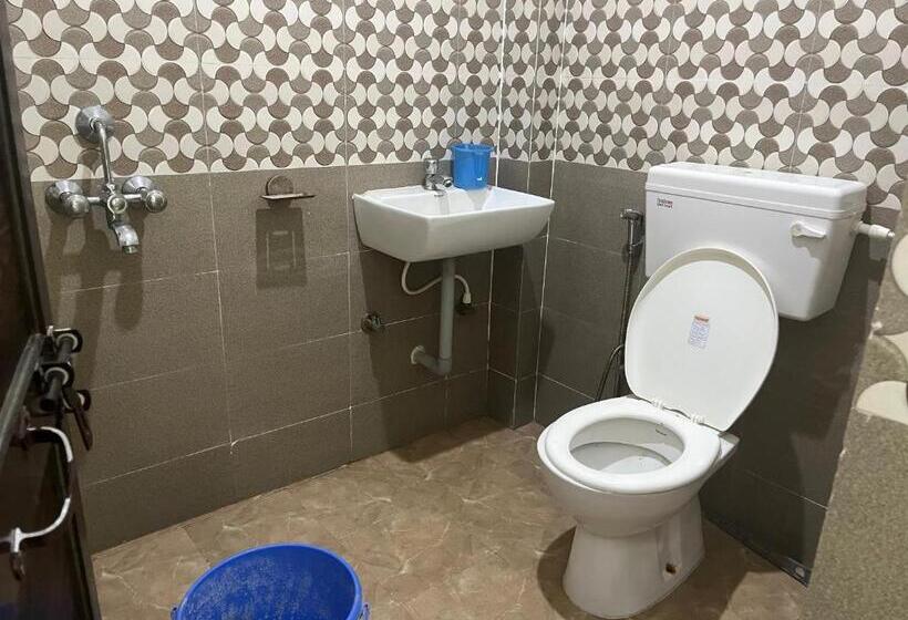 اتاق استاندارد, Shubham House