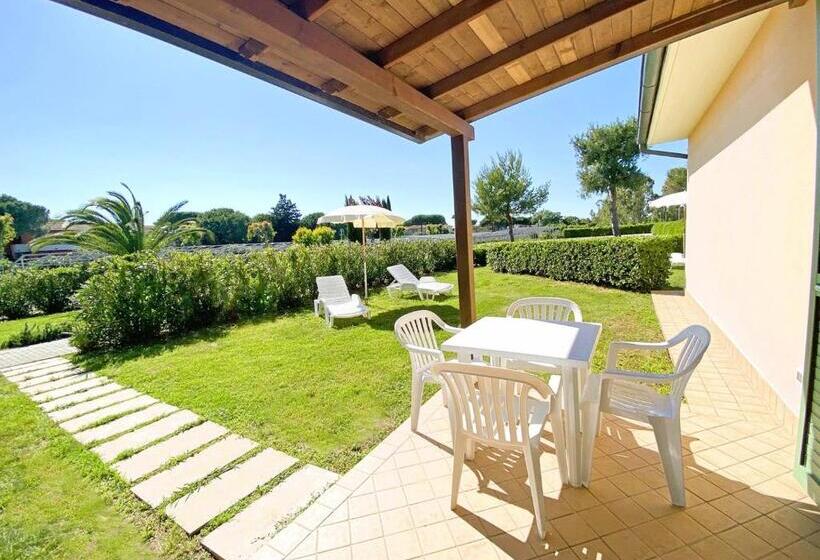 带1个卧室的公寓, Residence With Swimming Pool In Mazzanta Just 600 Meters From The Beach
