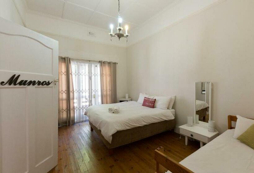 اتاق اکونومی, Green Elephant Backpackers