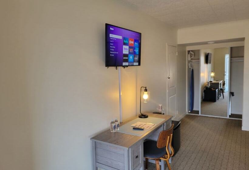 Номер Стандарт 2 Двуспальные Кровати, Circle Hotel Fairfield