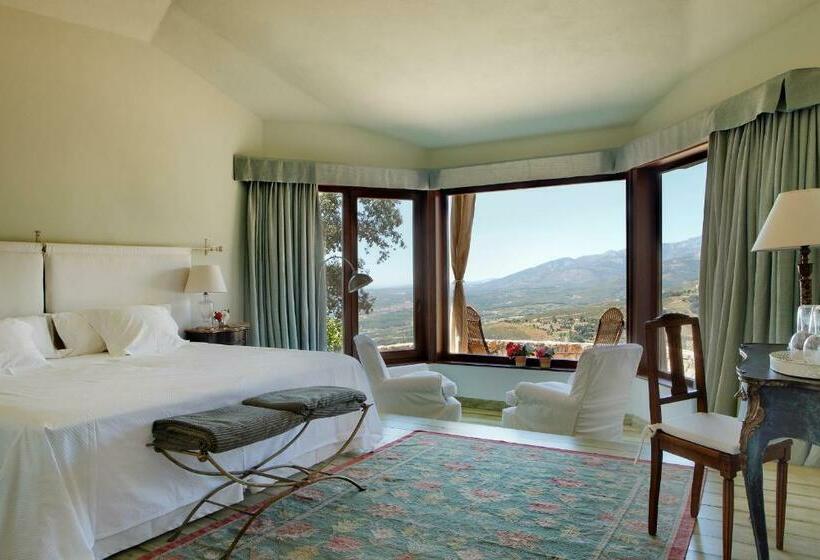 Habitación Superior con Terraza, Nabia