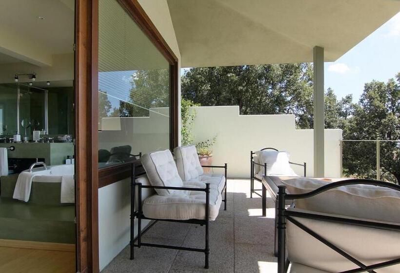 Suite, Nabia
