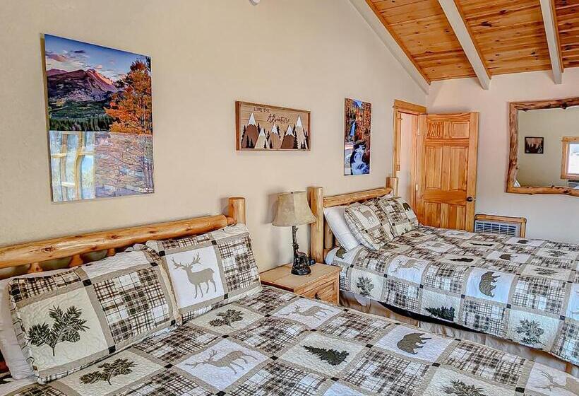 Люкс Deluxe 2 Спальни, Nicky's Resort
