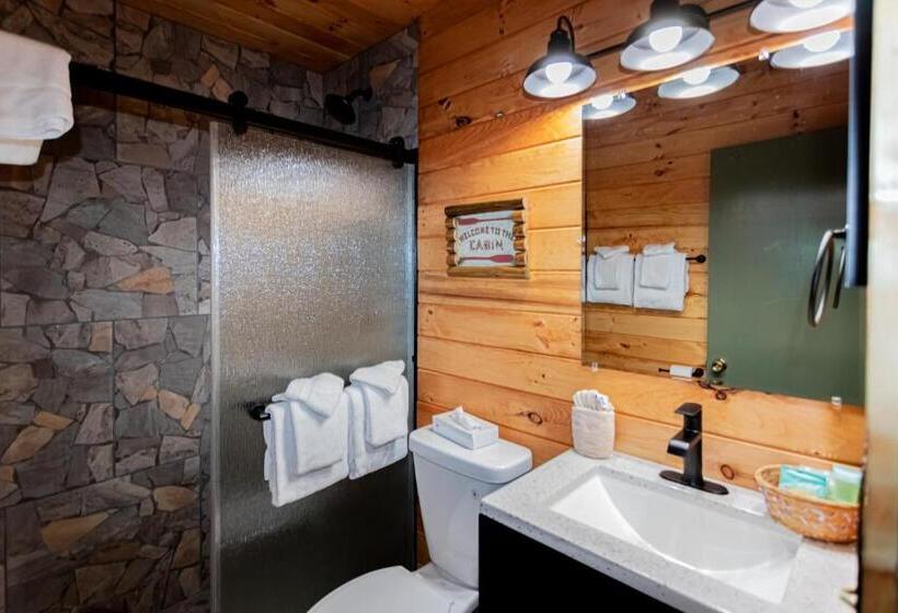 Дом 2 Спальни, Nicky's Resort