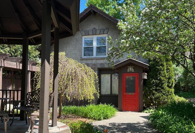 Family Suite, Stone Chalet Bed & Breakfast Inn