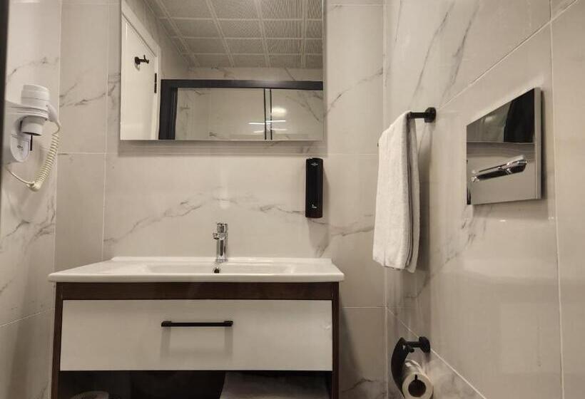 Семейный Номер, Lulubay Rooms & Suites