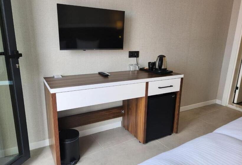 Номер Стандарт Вид на Море, Lulubay Rooms & Suites