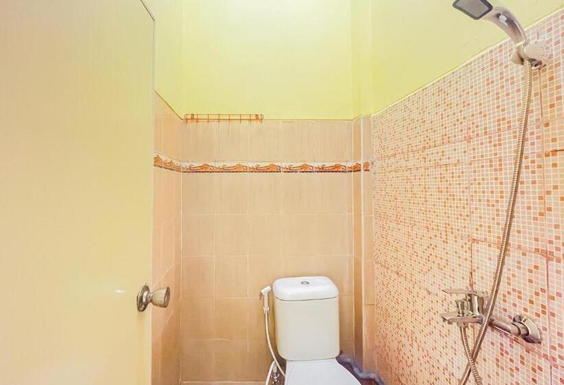 Номер Стандарт, Sion Homestay Mitra Reddoorz Near Terminal Kertajaya Mojokerto