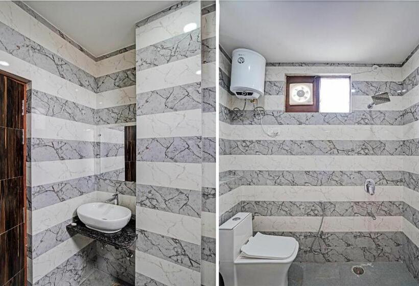Трехместный Номер Классика, Fabhotel Relax Inn I