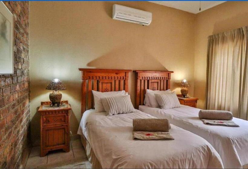 اتاق استاندارد, Mispel House Self Catering Holiday Accommodation