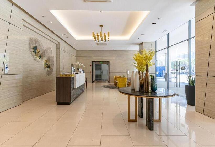 침실 1개 디럭스 아파트, Omp T1 6h, Free Beach & Pool Access, Near Airport, Fast Wifi, Netflix