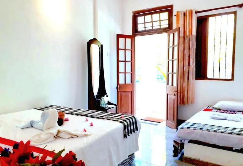 Номер Стандарт Трехместный, Green Shade Resort & Haritha Sewana