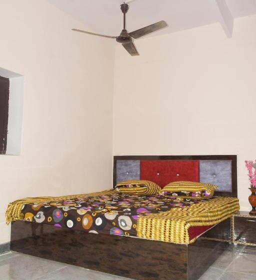 Quarto Estandar, Sona Palace