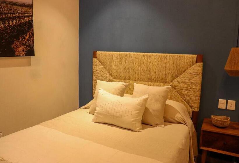 سوییت لوکس, Boutique Gloriagave