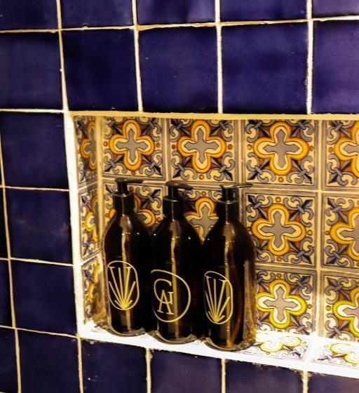 سوییت لوکس, Boutique Gloriagave