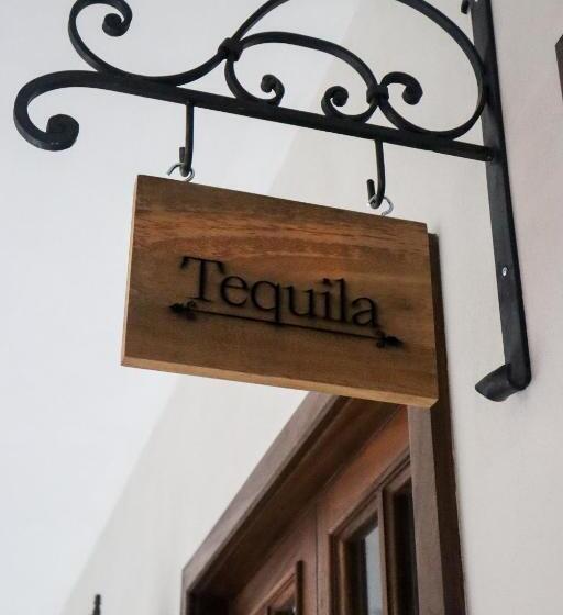 سوییت سوپریور, Boutique Gloriagave