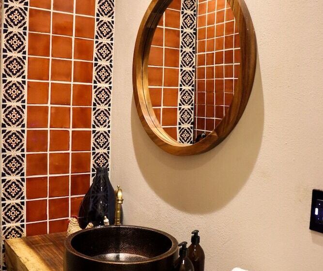 سوییت لوکس, Boutique Gloriagave