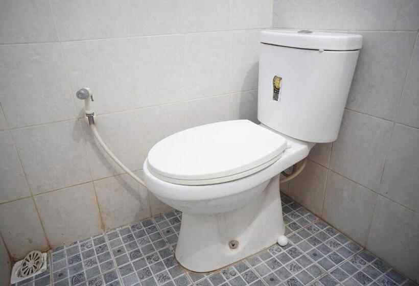 豪华房间, Oyo Life 93038 Kost Putra Malilah