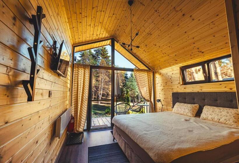 Номер Стандарт, Saint Constantine Mountain Retreat