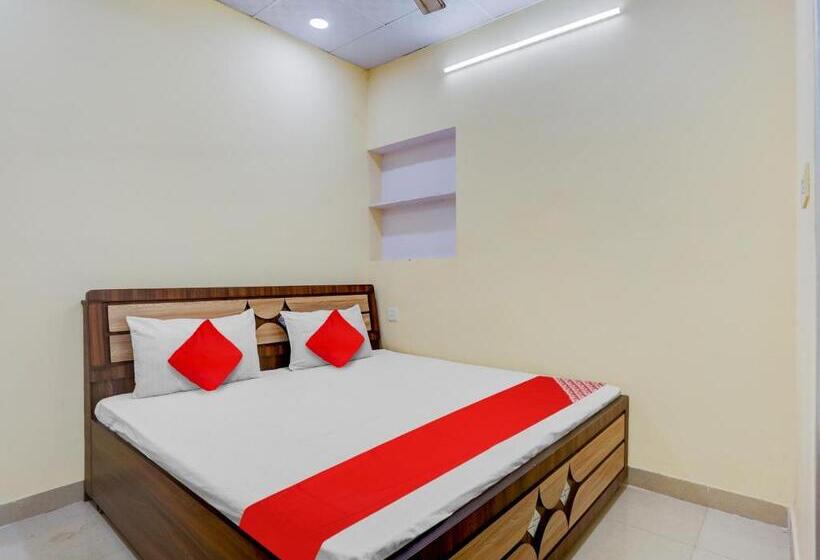 트리플 클래식 룸, Aravali Guest House